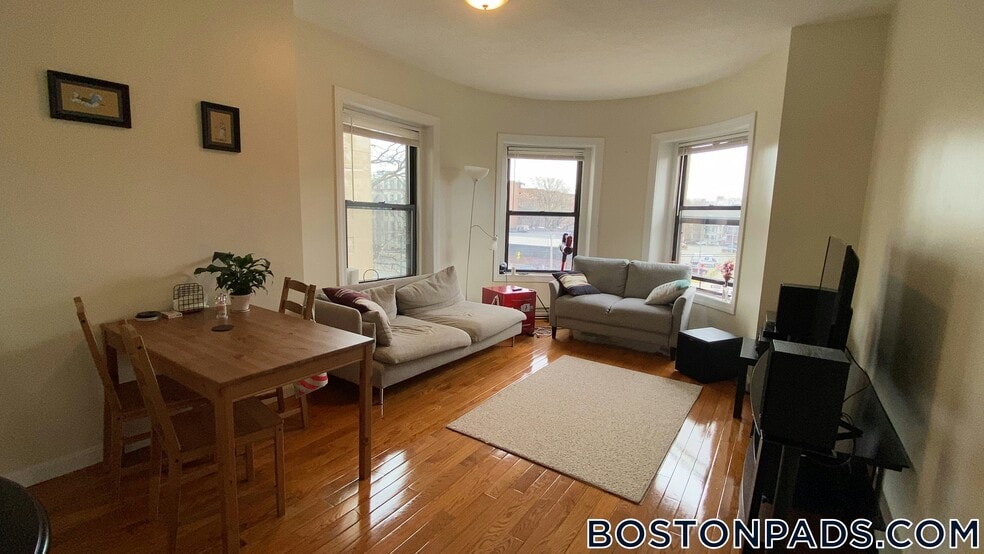 Building Photo - 1283 Commonwealth Ave