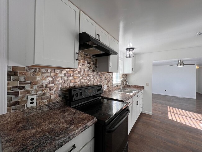 Building Photo - Two bedroom manufactured home in Silver Springs, NV