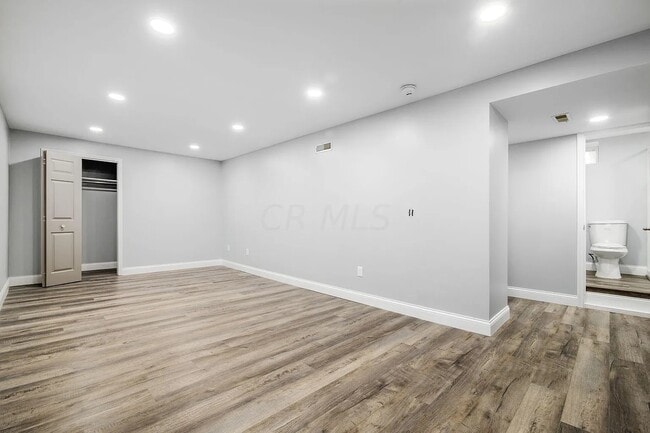 Building Photo - 2125 Scottingham Dr