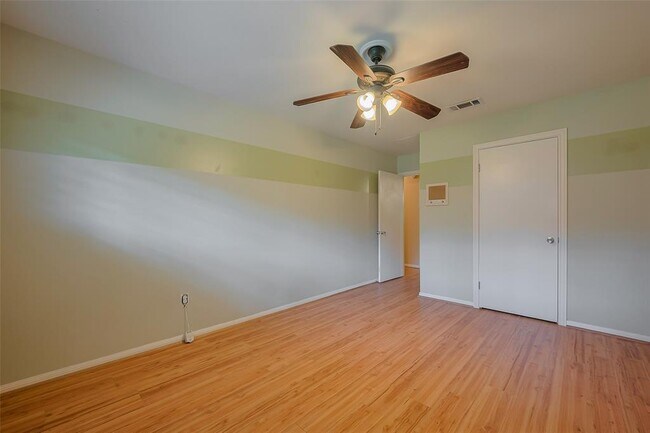 Building Photo - 7906 Braesview Ln
