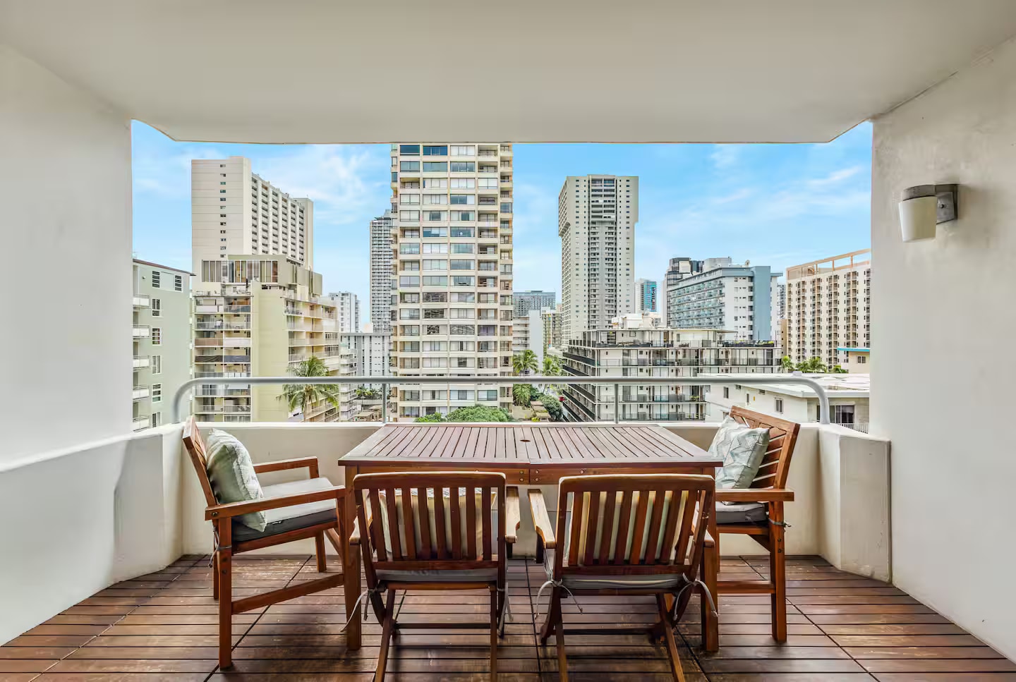 Building Photo - 430 Kaiolu St