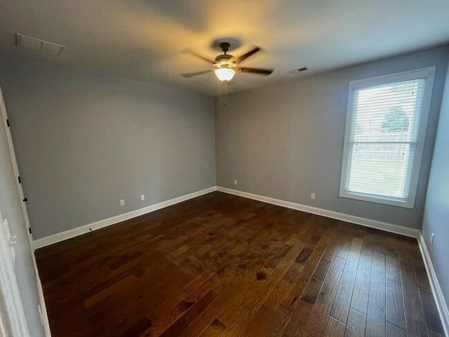 Building Photo - 556 Althea Ln