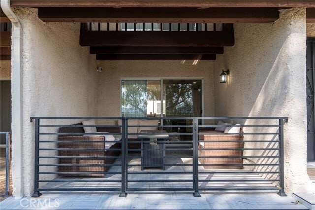 Building Photo - 7757 Vía Rosa Maria