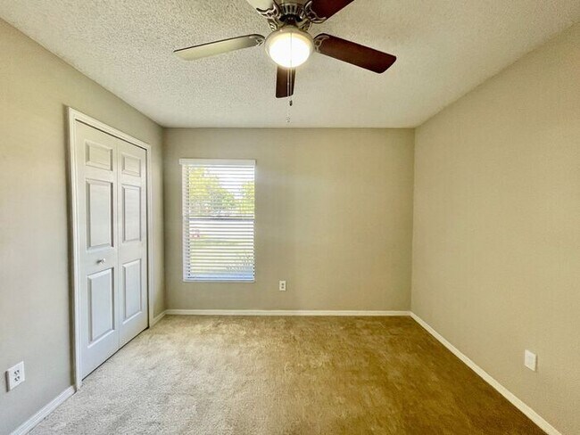 Building Photo - GREAT 3/2 HOME IN OVIEDO STILLWATER SUBDIVISION