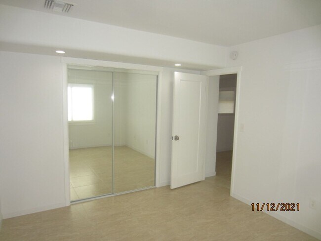 Building Photo - AMAZING 3 BED.  2 BA. ART DECO HOME WAS FULLY REMODELED IN 2021