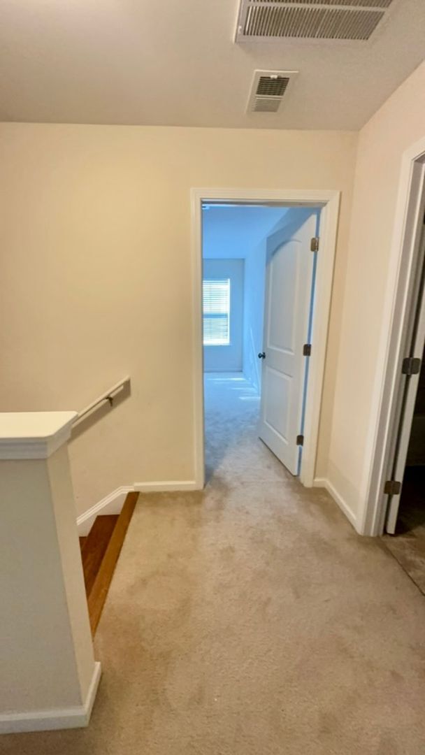 Building Photo - Experience the perfect blend of comfort & modern living in this beautiful home located in Northea...