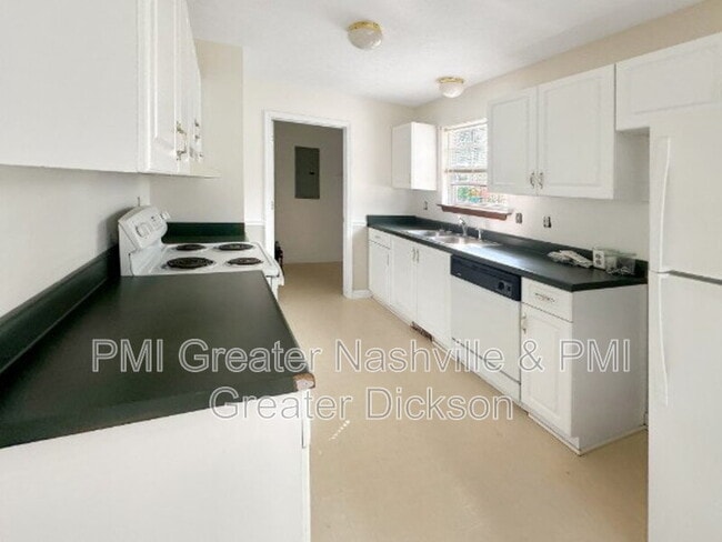 Building Photo - 130 Sherron Dr