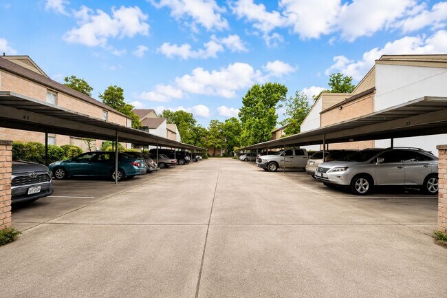 Building Photo - 10053 Westpark Dr