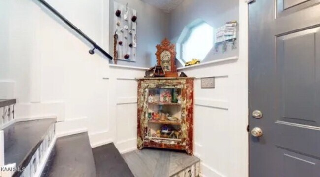 Building Photo - 2BR/ 1.5BA Townhouse in Bearden w/ 1 car garage