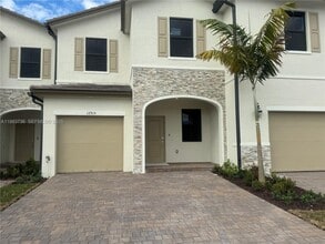 Building Photo - 12915 SW 231st Ter