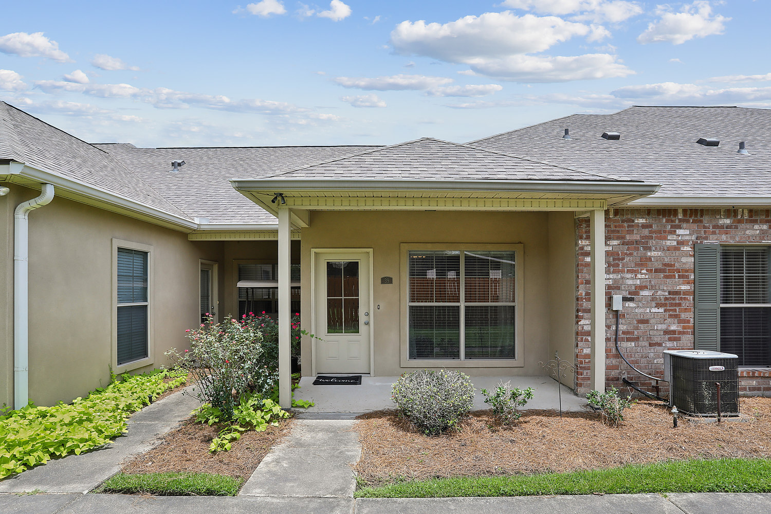 Building Photo - 11510 Southfork Ave