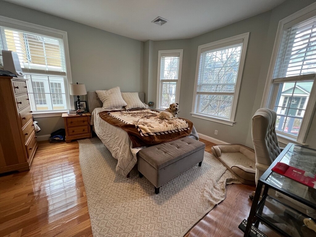 Building Photo - 20 Kenton Rd