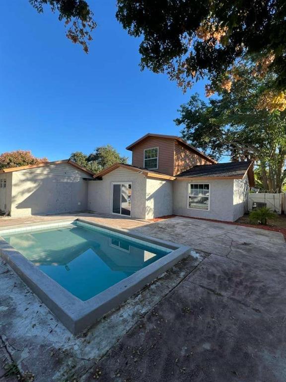 Building Photo - 1731 Ave C NE