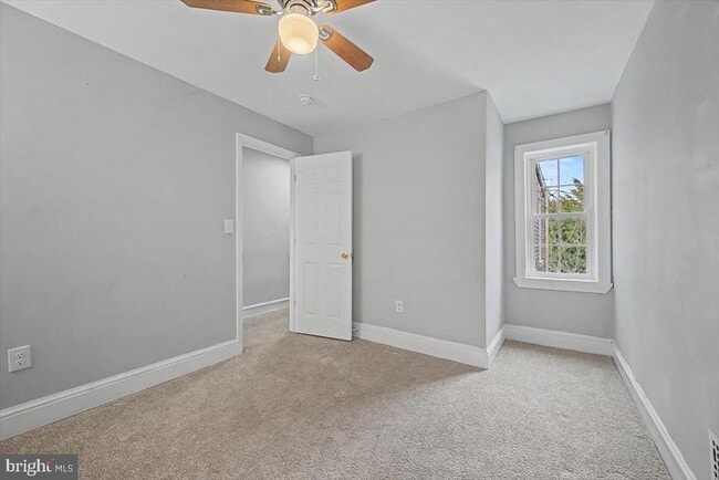 Building Photo - 203 N Dupont St