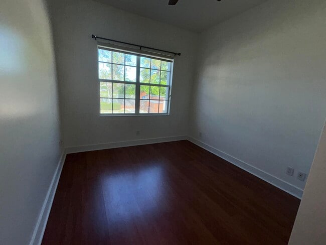 Building Photo - 8455 Belize Pl