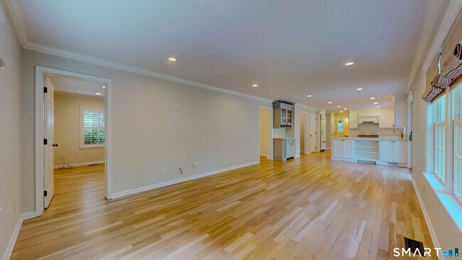 Building Photo - 463 White Oak Shade Rd