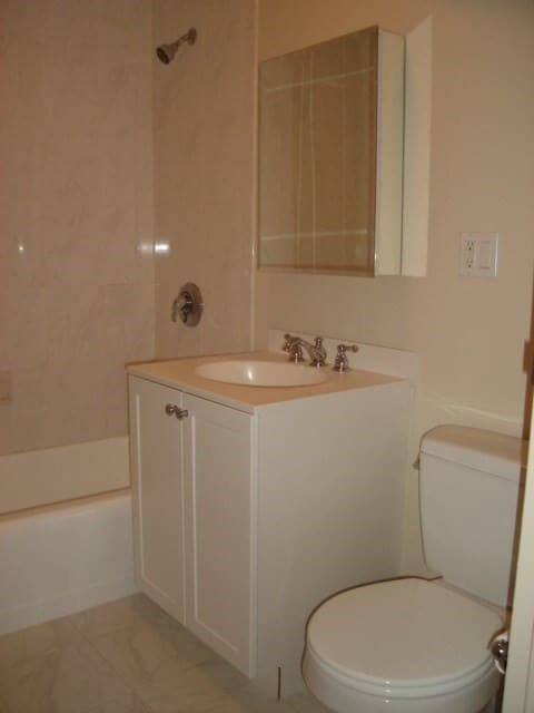 Building Photo - 1600 Beacon St