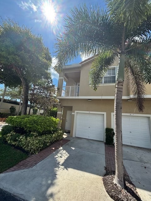 Primary Photo - 110 Lighthouse Cir