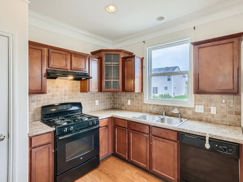 Building Photo - 259 Linda Lee Ln