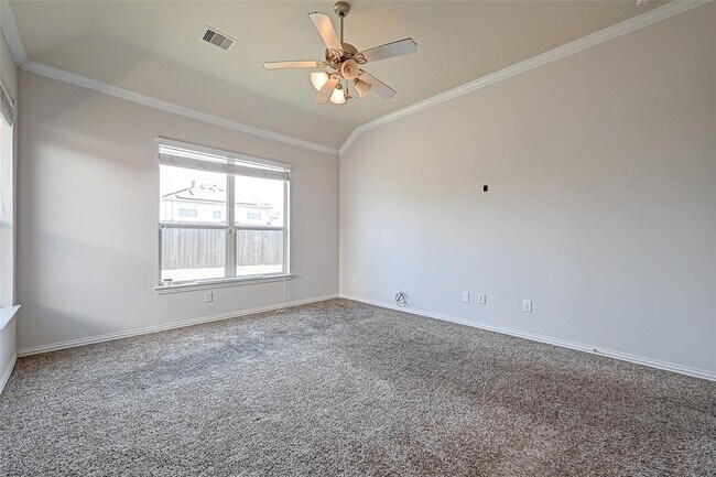 Building Photo - 24602 Forest Canopy Dr