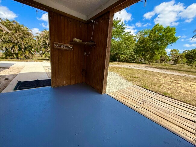 Building Photo - 16394 Pimlico Dr E