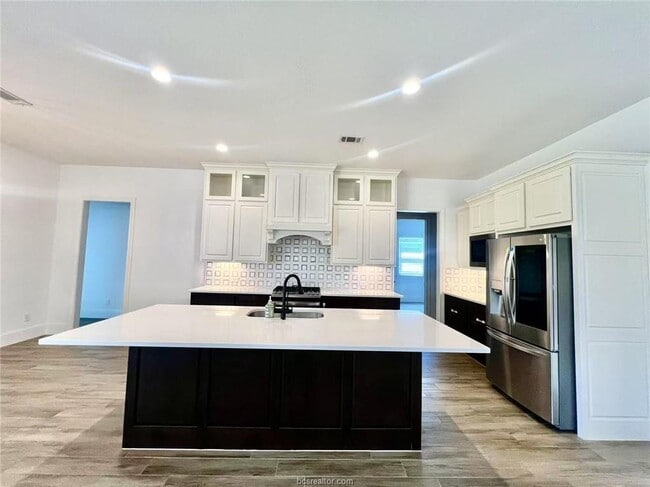 Building Photo - 3903 Eskew Dr