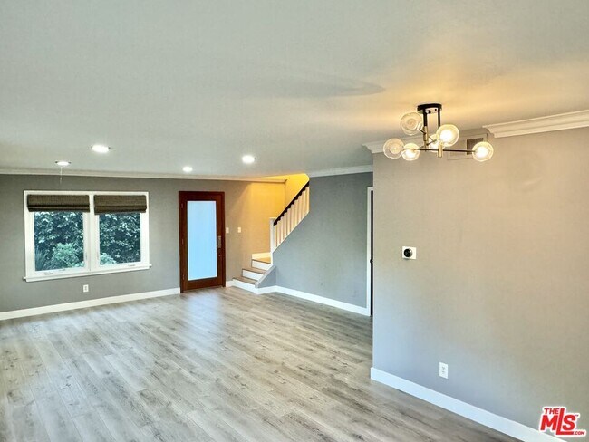 Building Photo - 4443 Saugus Ave