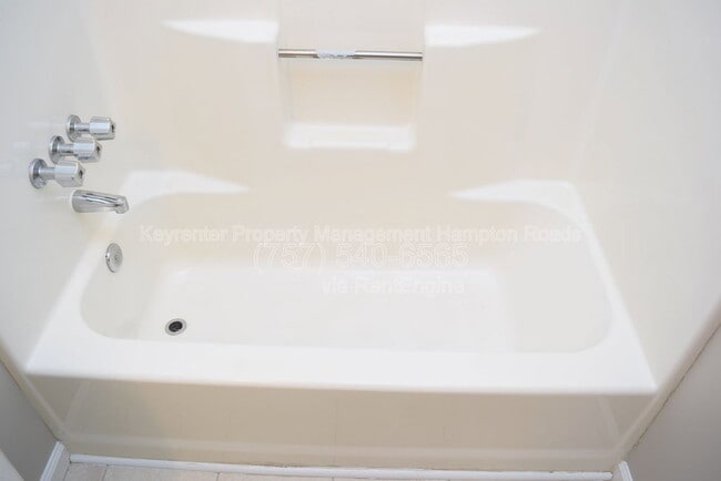 Building Photo - 1412 Woodscape Ln