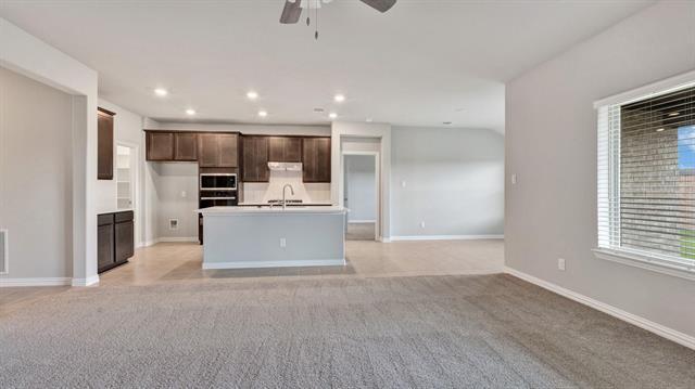 Building Photo - 2106 Sandpiper Wy