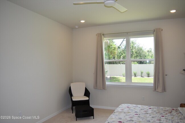 Building Photo - 5039 Sunnytime St