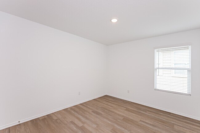 Building Photo - 2839 Ruby Crossing