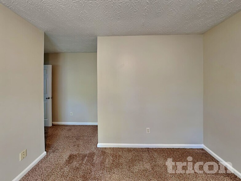 Building Photo - 1029 Peace Dr