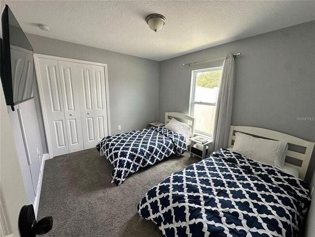 Building Photo - 943 Derbyshire Dr