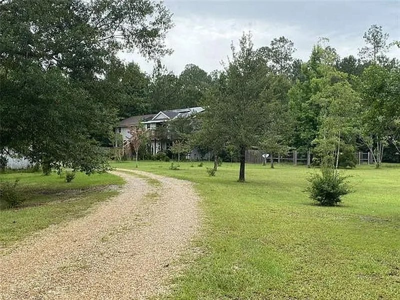 Building Photo - 22231 Prats Rd