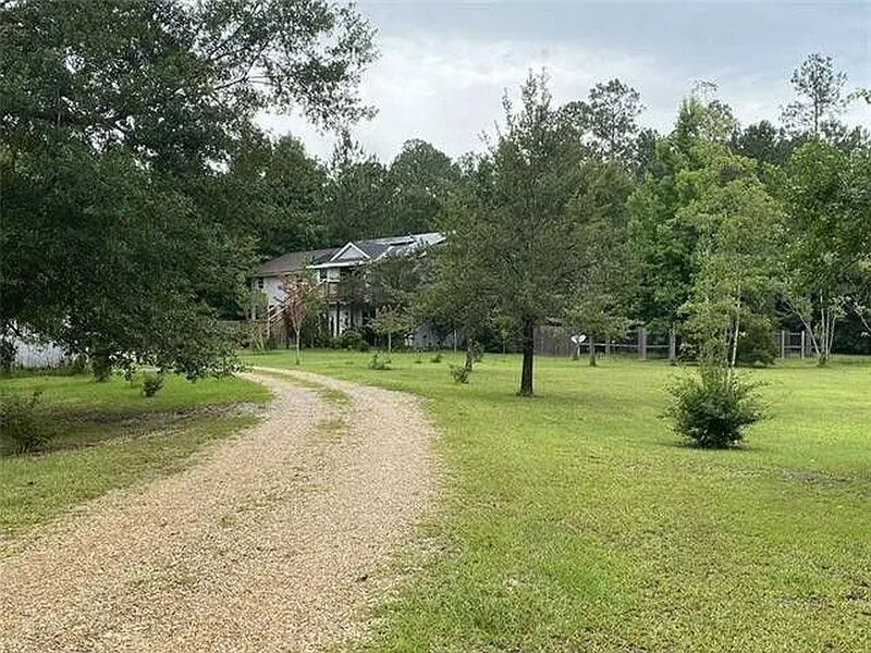 Building Photo - 22239 Prats Rd