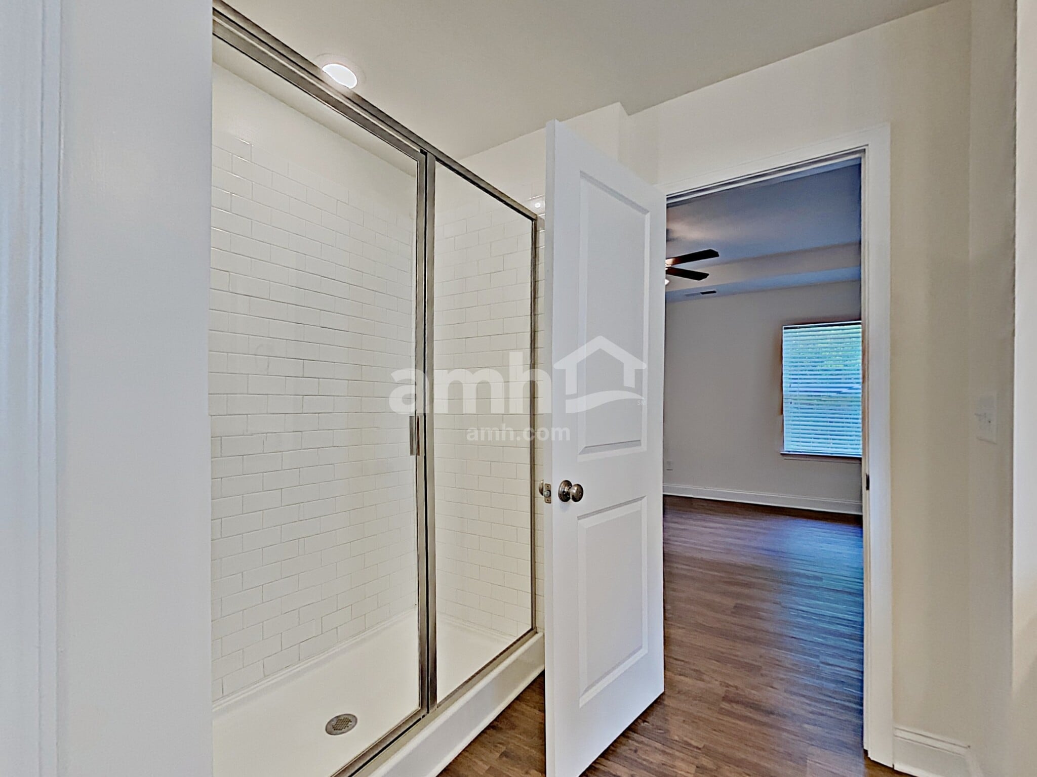 Building Photo - 104 Cobblestone Dr