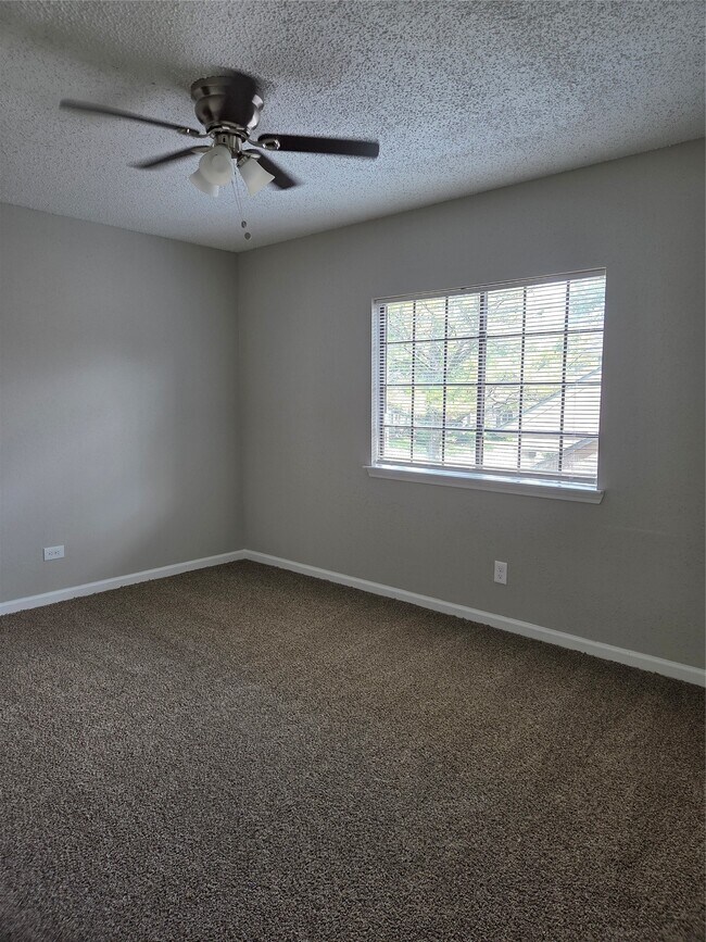 Building Photo - 14959 Havenridge Dr