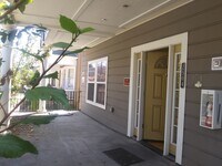 Building Photo - 2401 Warring St