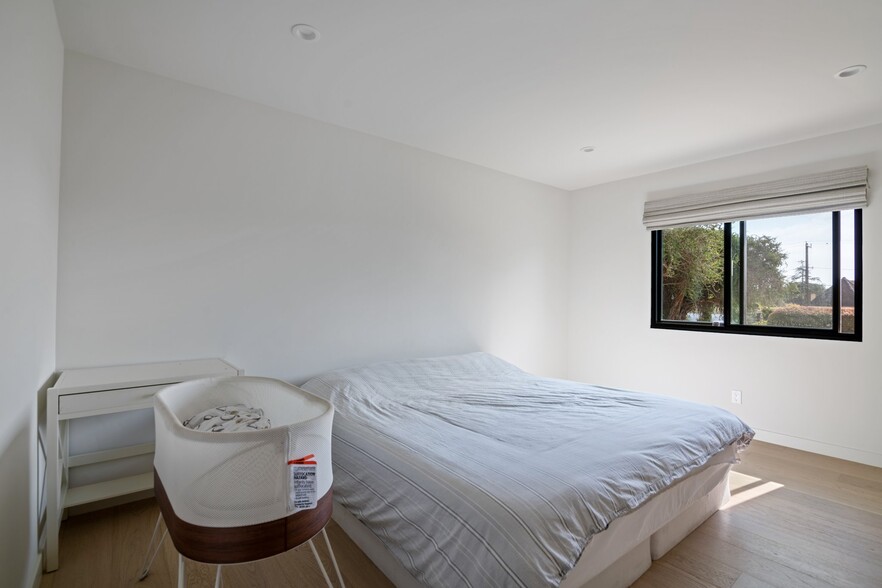 Building Photo - 3116 Calle Fresno