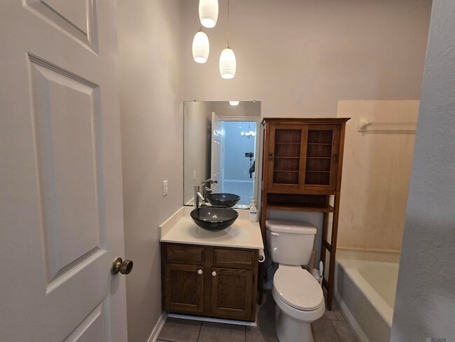 Building Photo - 225 Ocean Dr