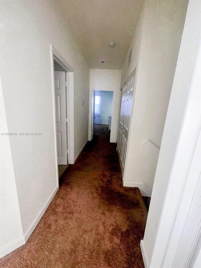 Building Photo - 11958 SW 151 Ave