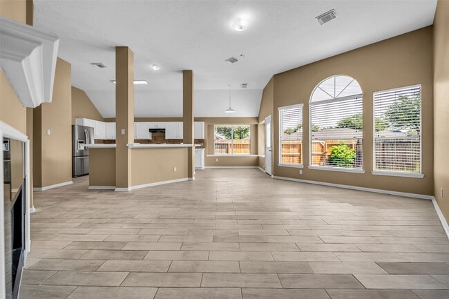 Building Photo - 1046 Willersley Ln