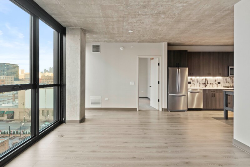 Building Photo - 222 N Ada St