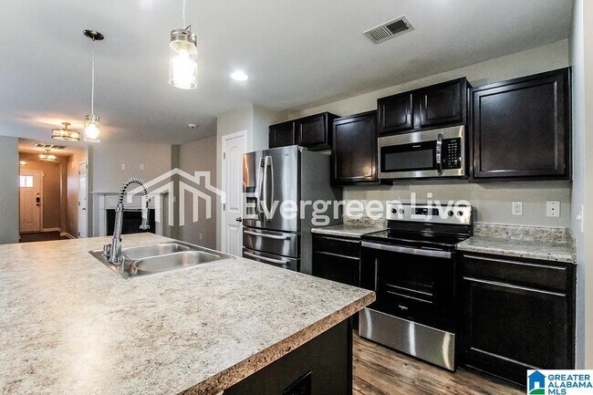 Building Photo - 438 Reed Way