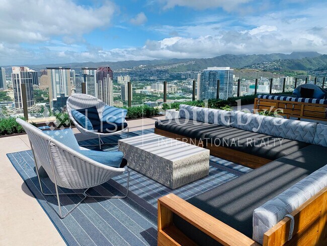 Building Photo - Aalii #1303  |  Honolulu, HI