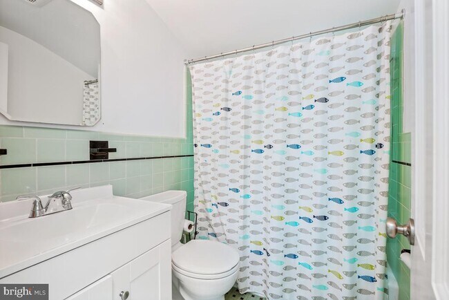 Building Photo - 11705 Admirals Ct