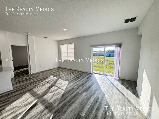 Building Photo - 310 Dogfish Way