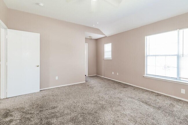 Building Photo - 9310 Abbotshall Ln