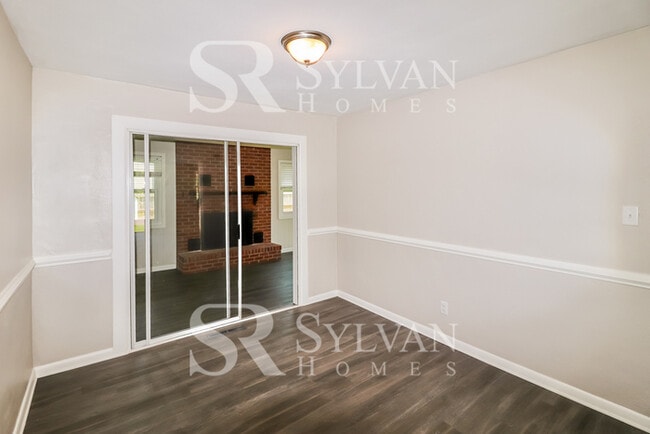 Building Photo - At Last, This Is What You Have Been Searching For!