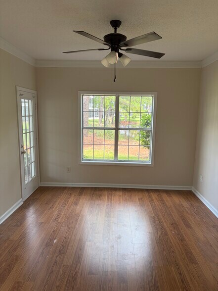 Building Photo - 4700 Touhey Dr